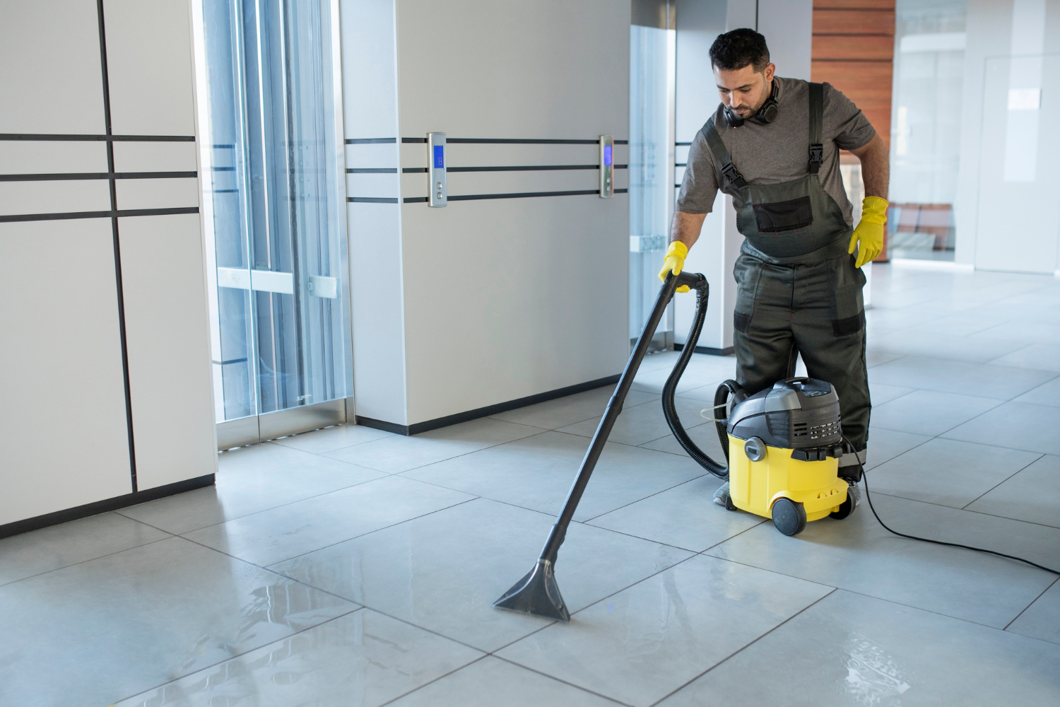 commercial tile cleaning
